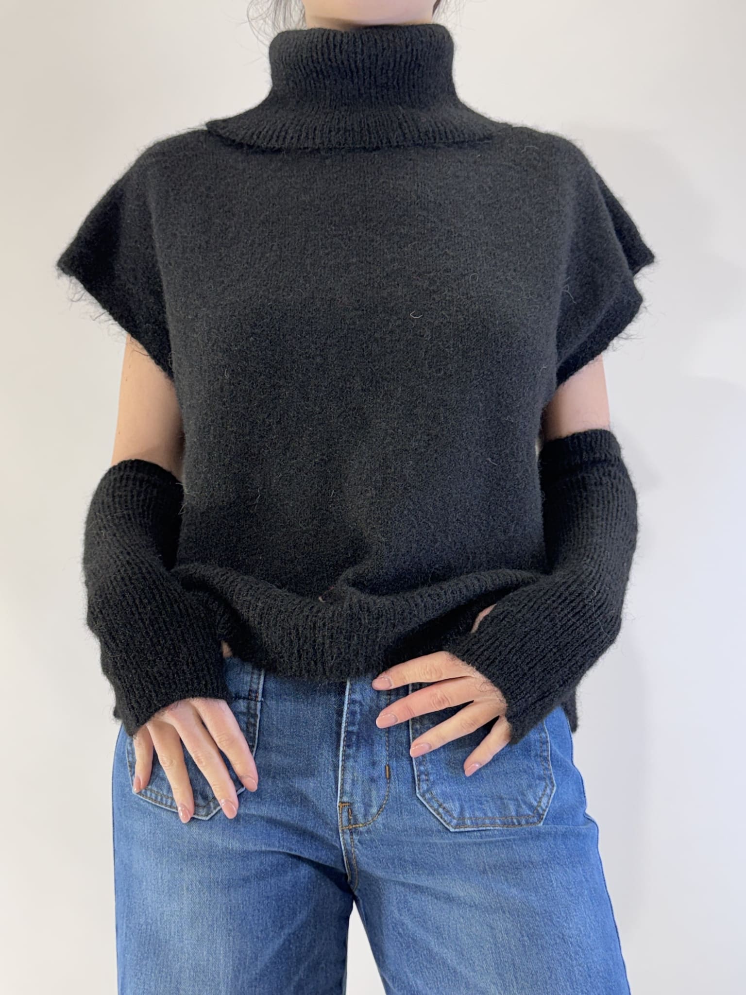 GILET COLLO ALTO CON MANICOTTI ART. 26030 - TENSIONE IN - NERO