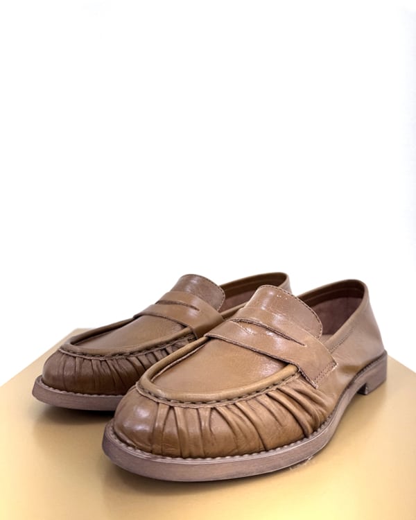 MOCASSINO IN PELLE PUNTA TONDA ART. CINZIA2541 - DIVINE FOLLIE - 40