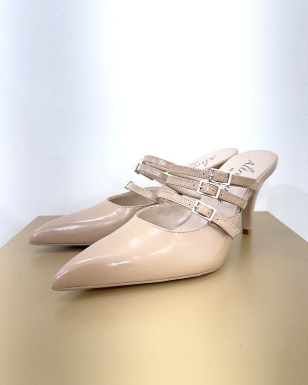 DECOLLETÈ A PUNTA CON CINTURINI ART. 11121 - 39