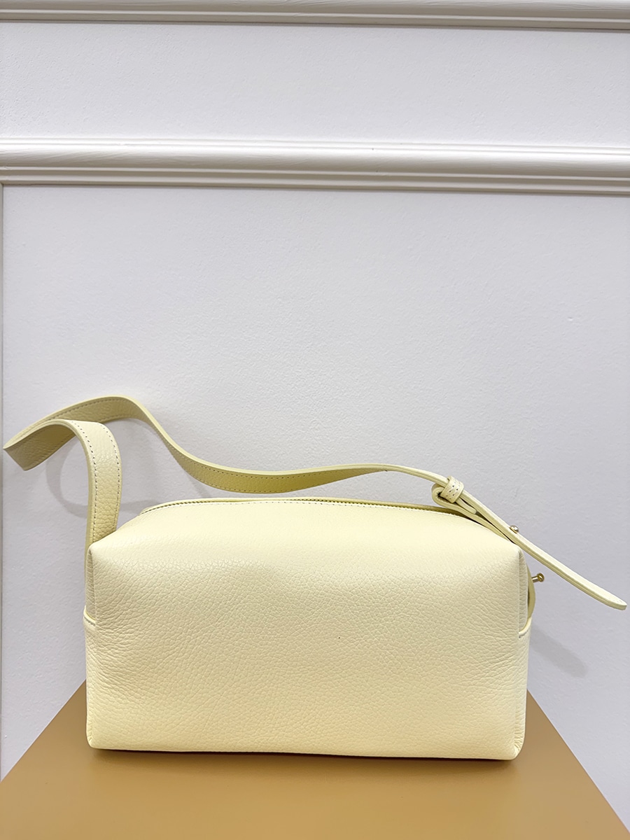 BORSA A SPALLA IN PELLE ART. 4824 - GIALLO