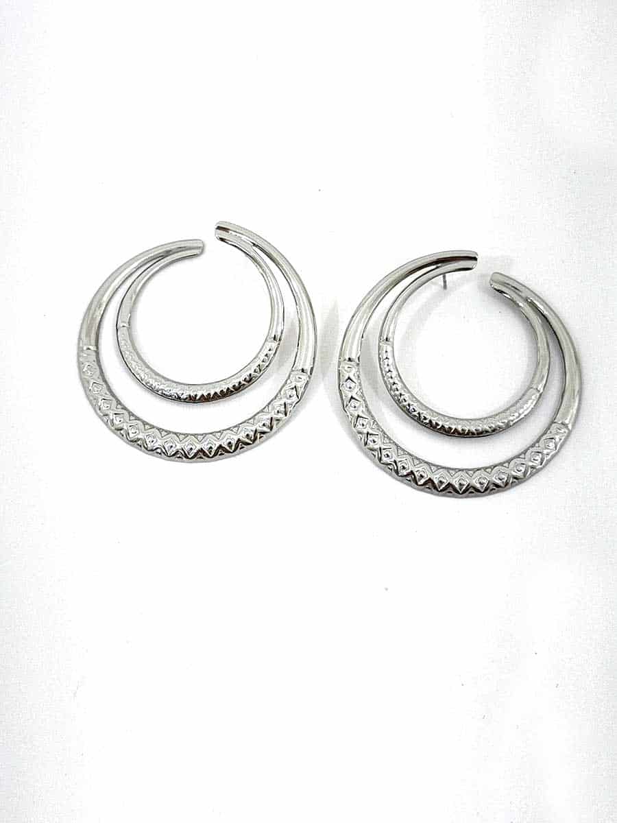 ORECCHINI AD ANELLA LAVORATA ART. 4560