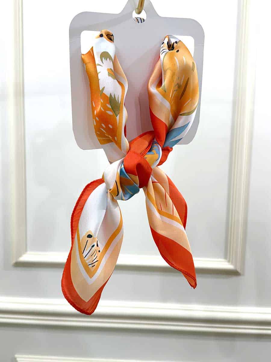 FOULARD SATINATO FANTASIA ART. 5889 - BIANCO E ARANCIO