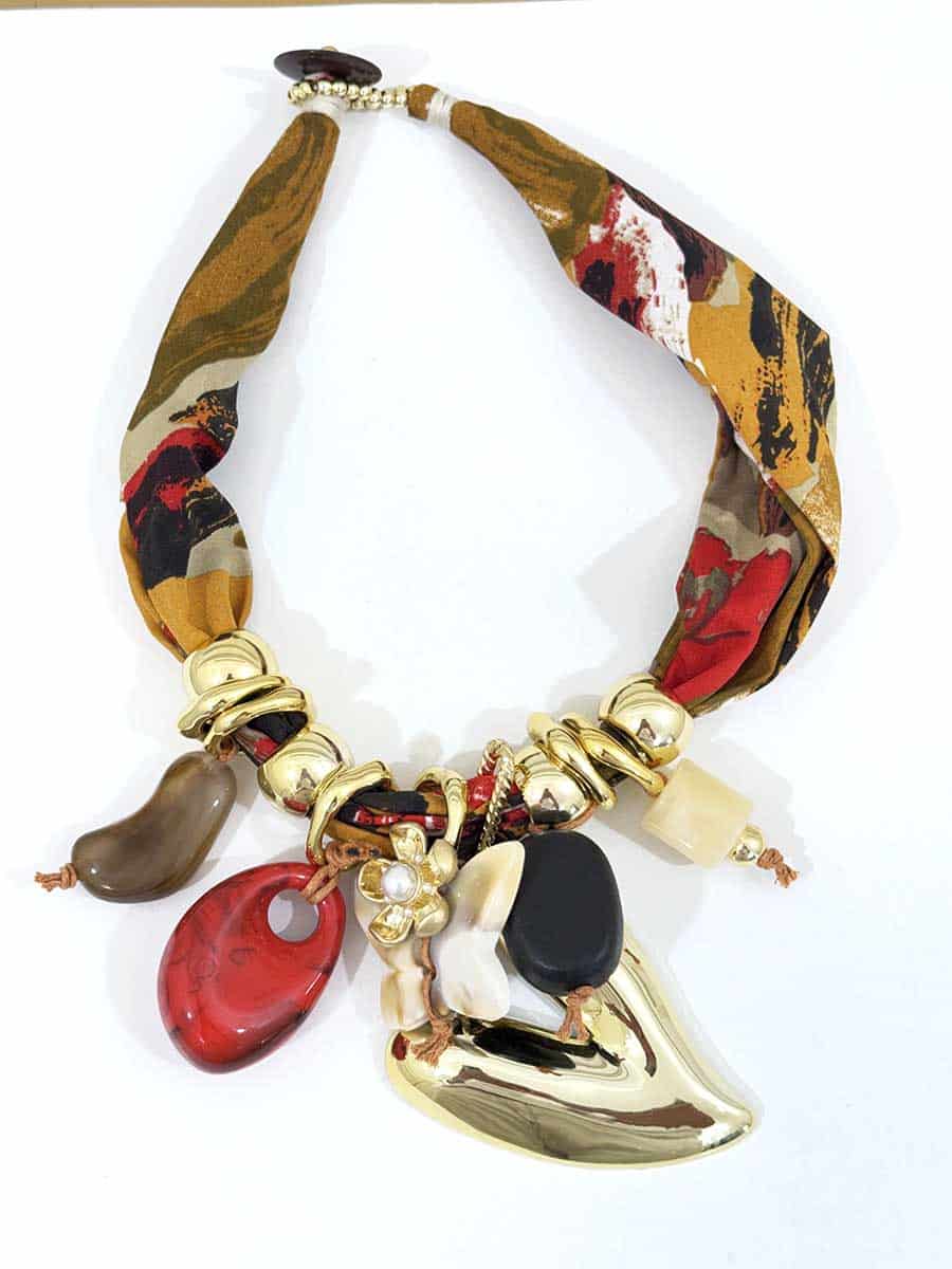 COLLANA FOULARD FANTASIA CON MAXI CHARMS ART. 1425