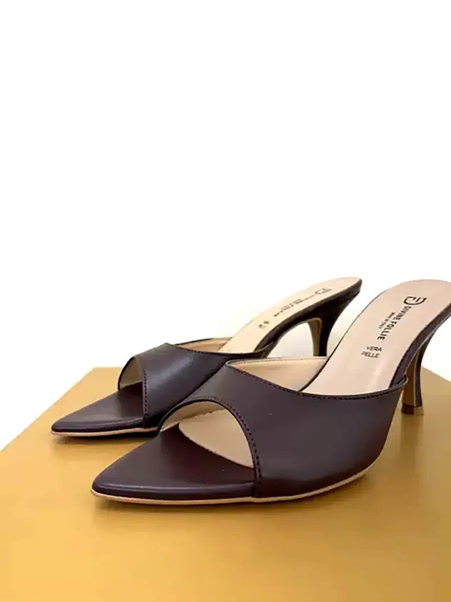 SANDALO IN PELLE ART. 52P0700 - DIVINE FOLLIE - 40