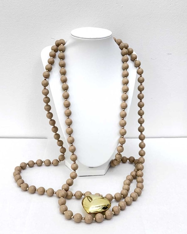 COLLANA LUNGA PERLE NATURALI CON PENDENTE DORATO ART. Z087