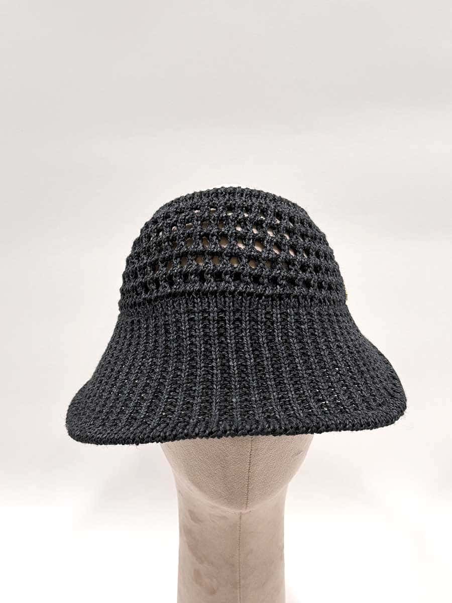 CAPPELLO VISIERA TRAFORATO IN MAGLIA ART. 5676 - NERO