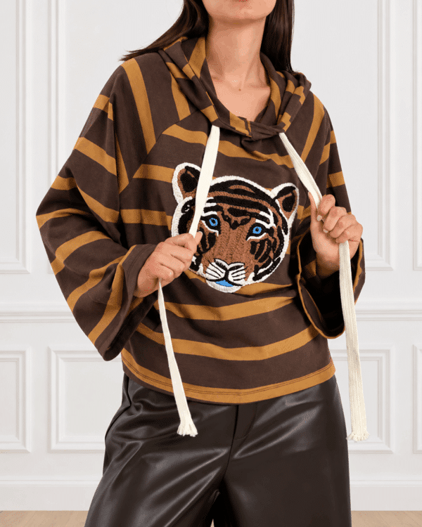 FELPA PATCH TIGRE CON CAPPUCCIO ART. SH004930 - SUSY MIX