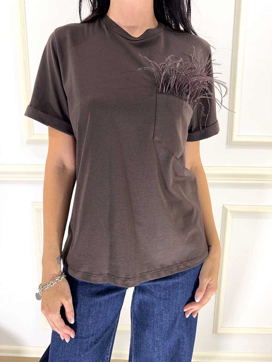 T-SHIRT CON PIUME NEL TASCHINO ART. W26M594 - MOTEL - MORO, M